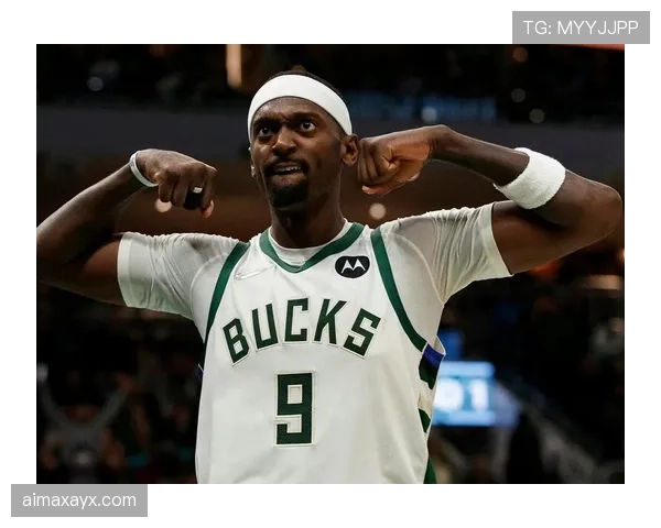 波蒂斯挡拆掩护为字母哥拉开空间成为稳定外线点